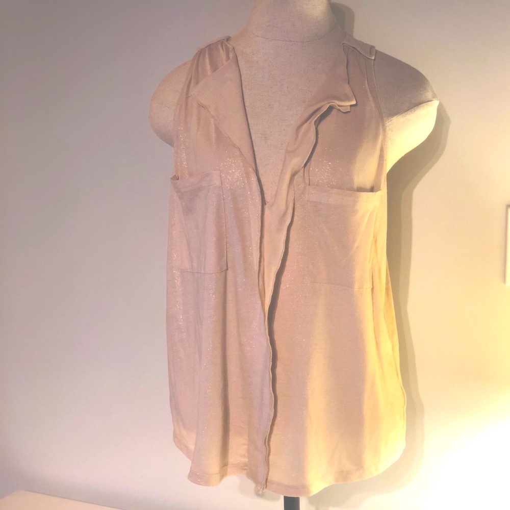 Cute light golden tank with a hint of sparkle✨
